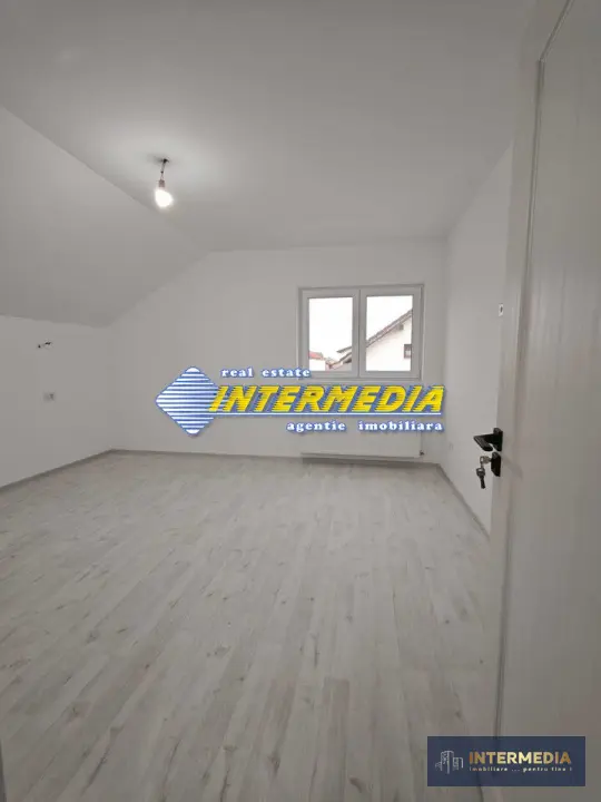 CASA NOUA, 4 CAMERE, 61 130 MP, TERASA, Teren 361 mp, DE VANZARE, fotografia 11