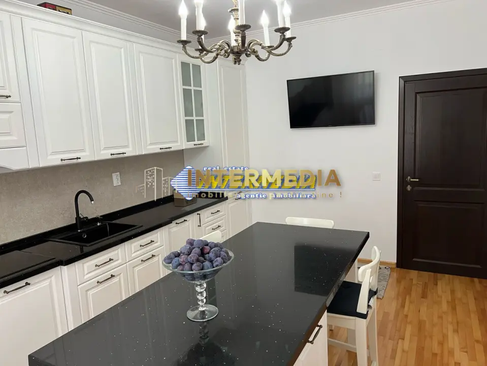 Casa noua construita pe un nivel in Cetate, ultrafinisa, fotografia 11