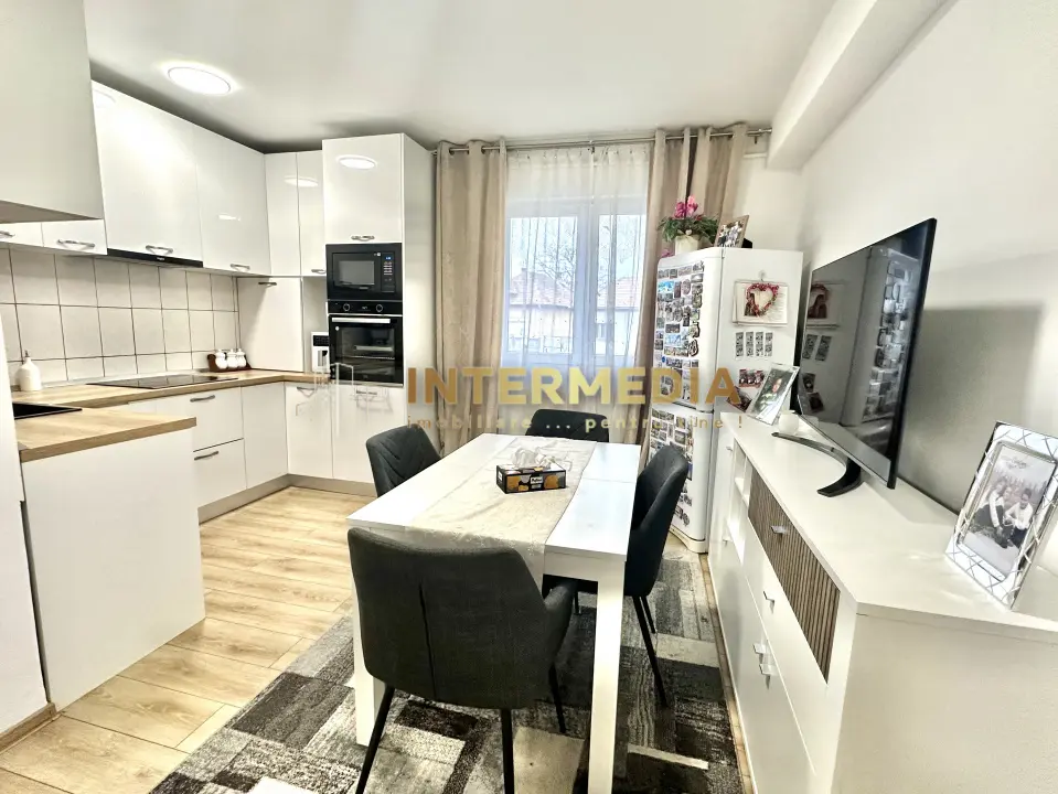 APARTAMENT 3 CAMERE, BLOC NOU, GARAJ, BALCON, FINISAT, MOBILAT, fotografia 1