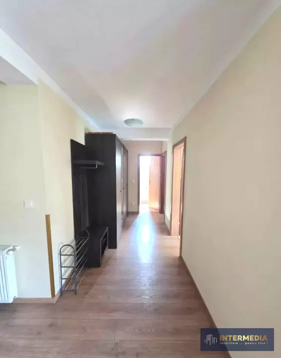 Apartament de închiriat, 3 camere, 65 mp, Cetate, Alba Iulia, bloc nou, boxă și parcare, fotografia 3