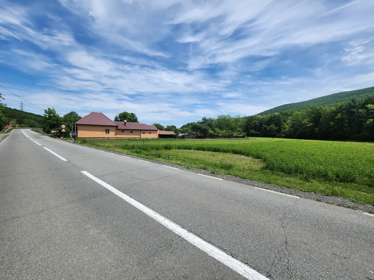 Teren intravilan de vânzare, 936 mp, cu utilități în față, Gura Ampoiței, fotografia 4