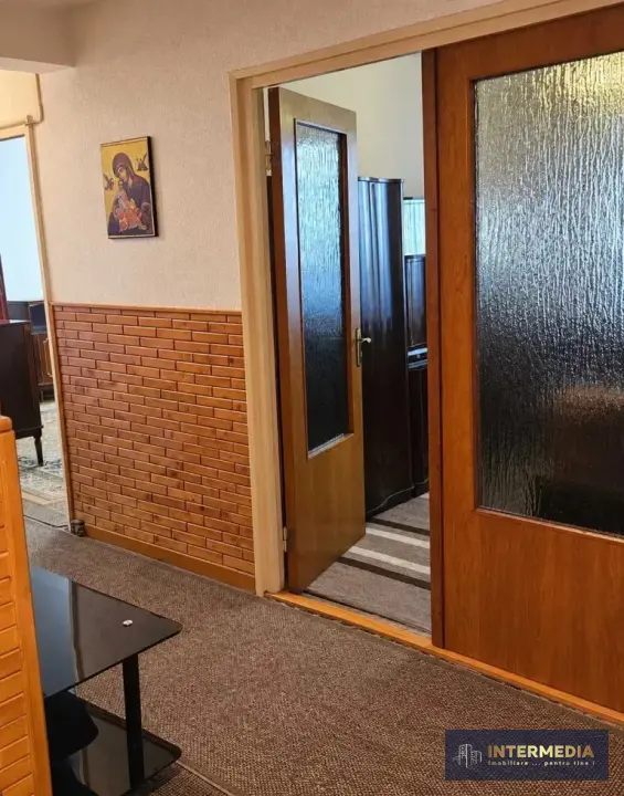 Apartament cu 2 camere de vânzare în Alba Iulia, zona Centru, fotografia 4