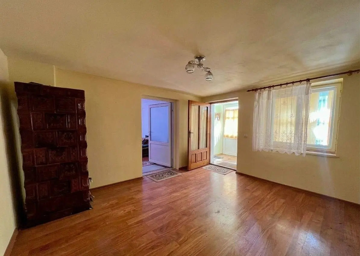 Casă de vânzare în Pianu de Sus, teren 2835 mp, fotografia 4