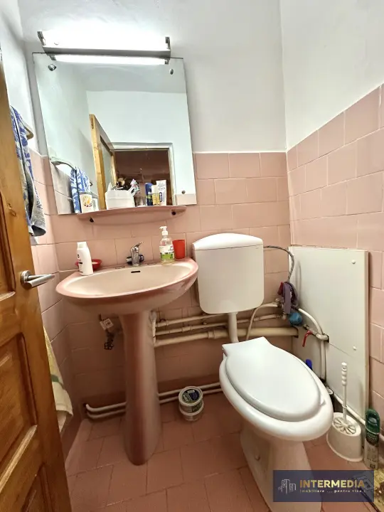 Apartament cu 3 camere decomandat, 80 mp utili, zona Centru, Alba Iulia, 2 balcoane, fotografia 14