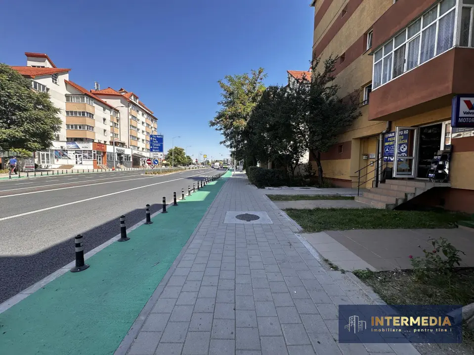 INCHIRIERE Spatiu Comercial CETATE Bulevard 34 mp. Centrala Termopane Contoare, fotografia 13