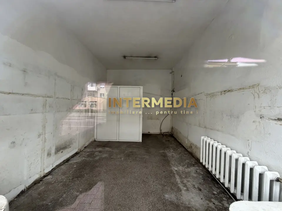 Spatiu Comercialla Bulevard 20 mp inchiriere Alba Iulia Sub Stadion, fotografia 1
