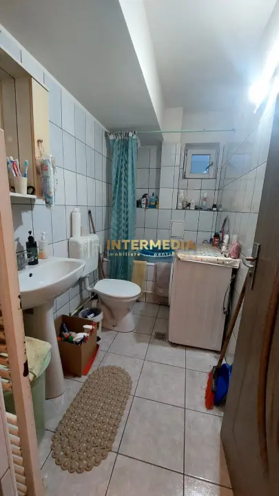 Okazie ! Vanzare Apartament 2 Camere Bloc Nou Decomandate CETATE Piata, fotografia 4
