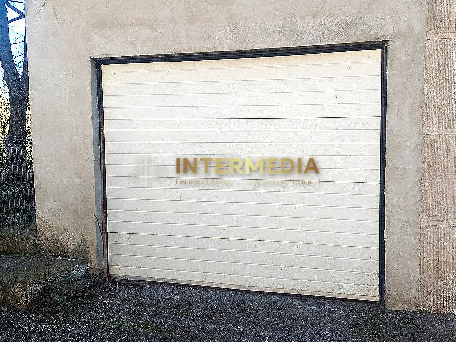 Apartament cu 4 camere 2 bai, 2 balcoane, boxa si garaj CETATE mobilat si utilat, fotografia 9