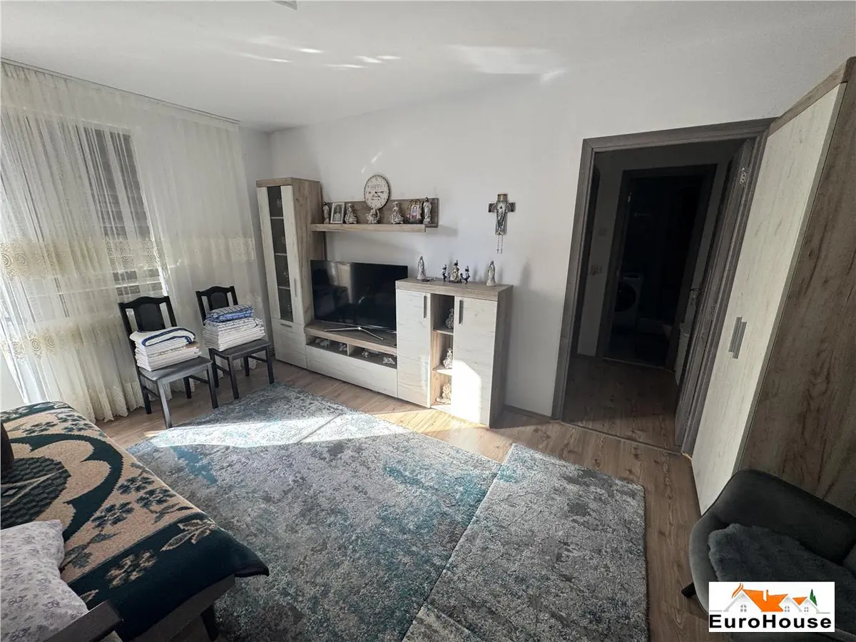 Apartament cu 2 camere de vânzare în Alba Iulia, zona Centru, fotografia 5