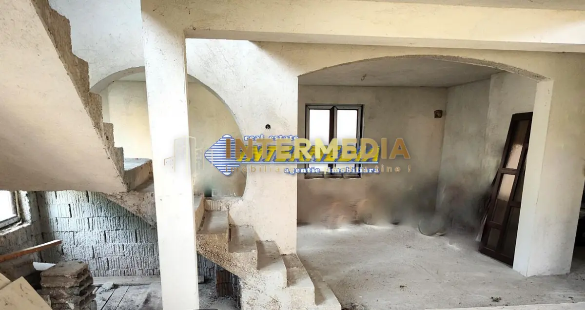 Vanzare Casa individuala D+P+M cu 505 mp teren Alba Iulia zona Cetate Lidl, fotografia 3
