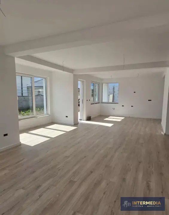 Casă nouă P+M, 4 camere, Alba Iulia, zona Est, 138 mp utili, teren 400 mp, fotografia 2