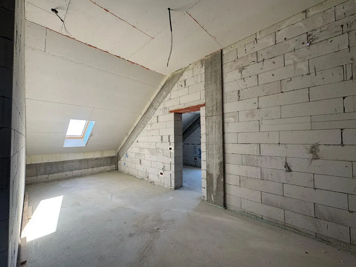 Apartament 3 camere, 60 mp, mansardă, bloc nou 2026, Cetate, fotografia 1