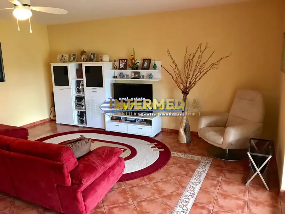 Casa de vanzare Alba Iulia CETATE cu 4 dormitoare si living finisata complet, fotografia 7
