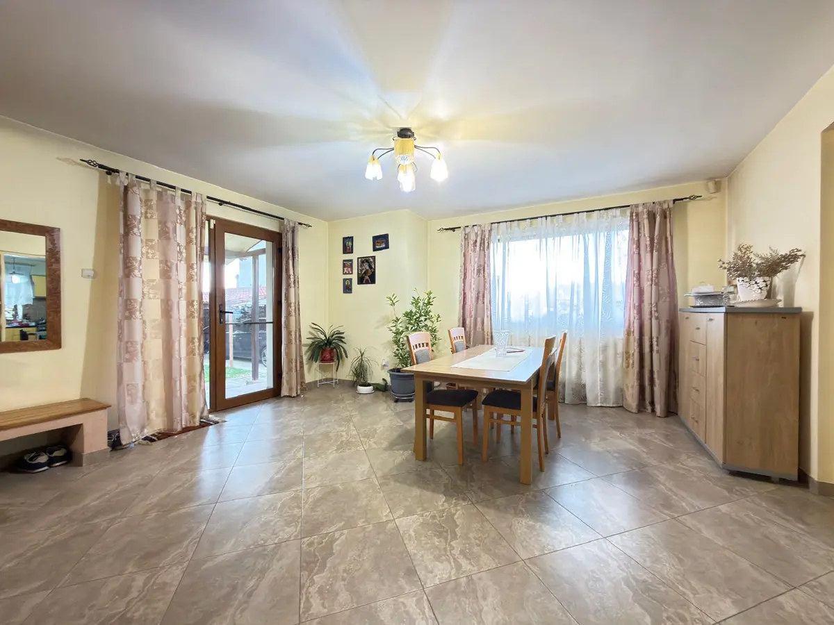 Casă individuală, 160 mp utili, mobilată și utilată, Alba Iulia, zona Ampoi 3, fotografia 3