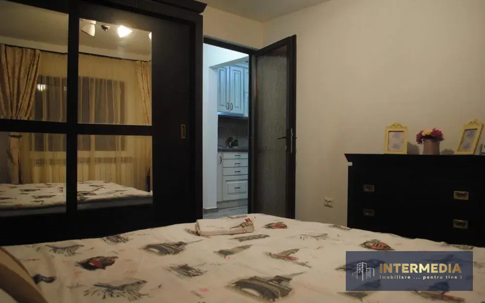 Apartament 2 camere de închiriat în Tolstoi, Alba Iulia, renovat complet, mobilier nou, parcare, fotografia 7