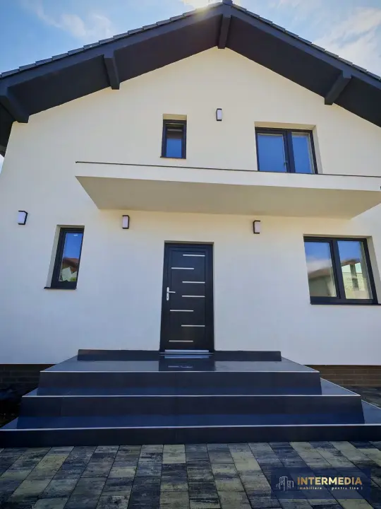 CASA NOUA, 4 CAMERE, 61 130 MP, TERASA, Teren 361 mp, DE VANZARE, fotografia 1