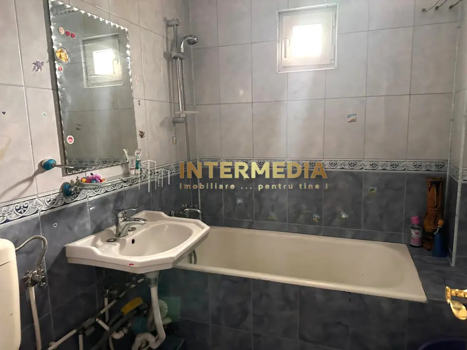 Vanzare Apartament 4 camere Deco CETATE Mercur 2 bai 90 mp cu balcon si pod, fotografia 14