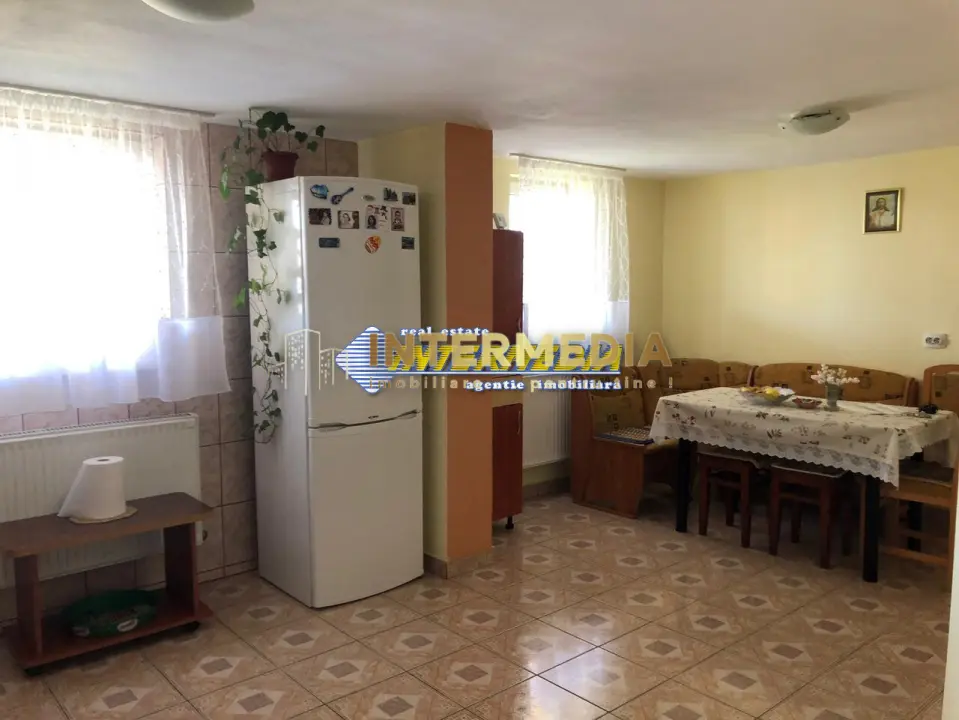 Casa deosebita D+P+E de vanzare CETATE cu 900 mp. teren, fotografia 14