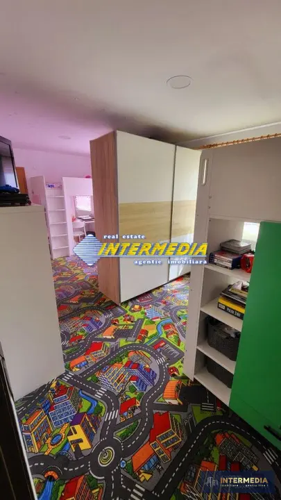 Casa Insiruita Apartament 3 camere P+1 cu 250 mp Teren Scara Interioara Mobilat, fotografia 6