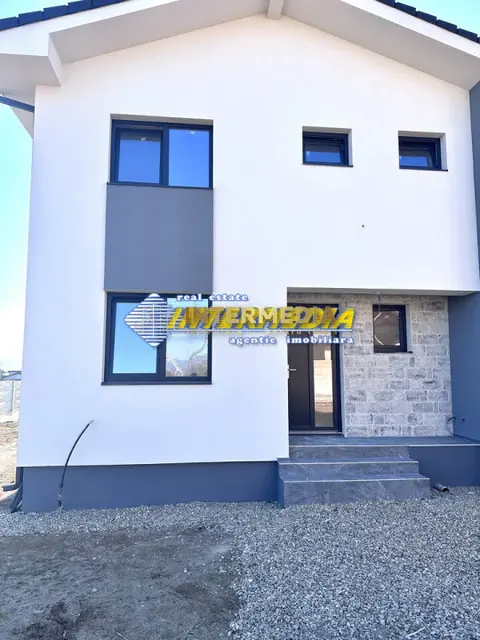 Casa Noua in Cetate 4 camere 117 mp. Teren 340 mp Finisata 90 %