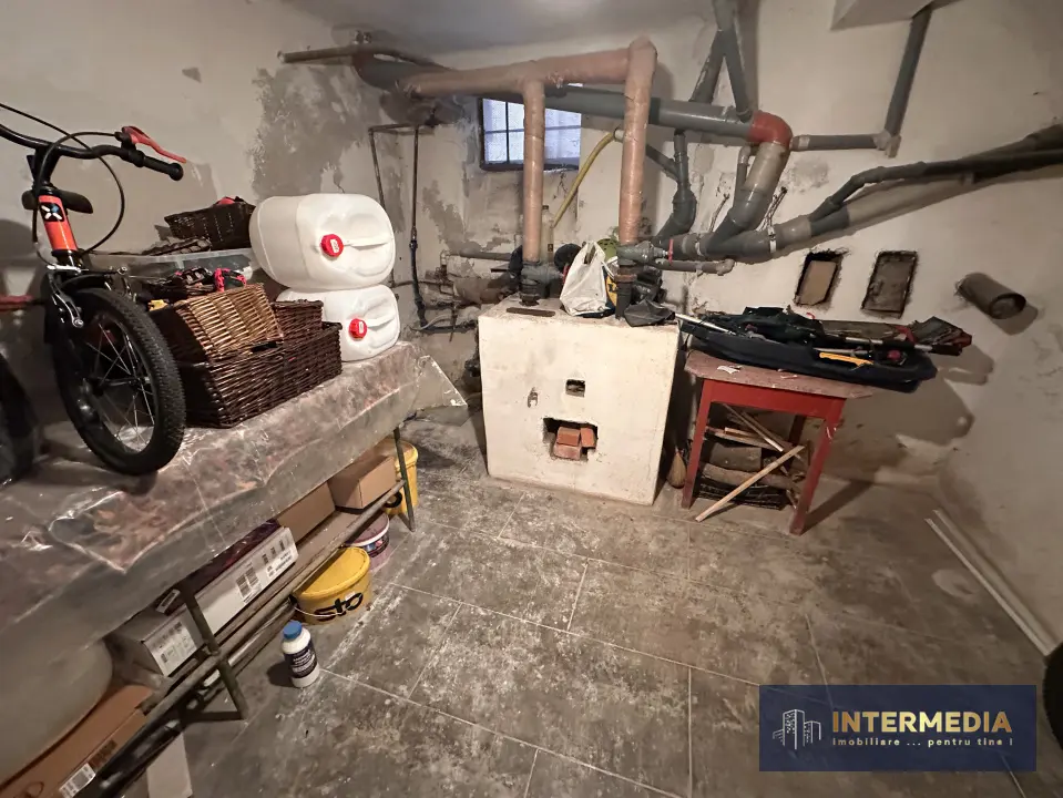 Apartament în casă, 3 camere, 132 mp utili, 3 pivnițe de 68 mp, zonă ultracentrală, fotografia 11