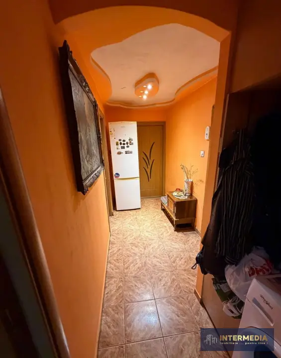 Apartament cu 2 camere de vânzare, decomandat, 58 mp, în Alba Iulia, zona Centru, fotografia 4
