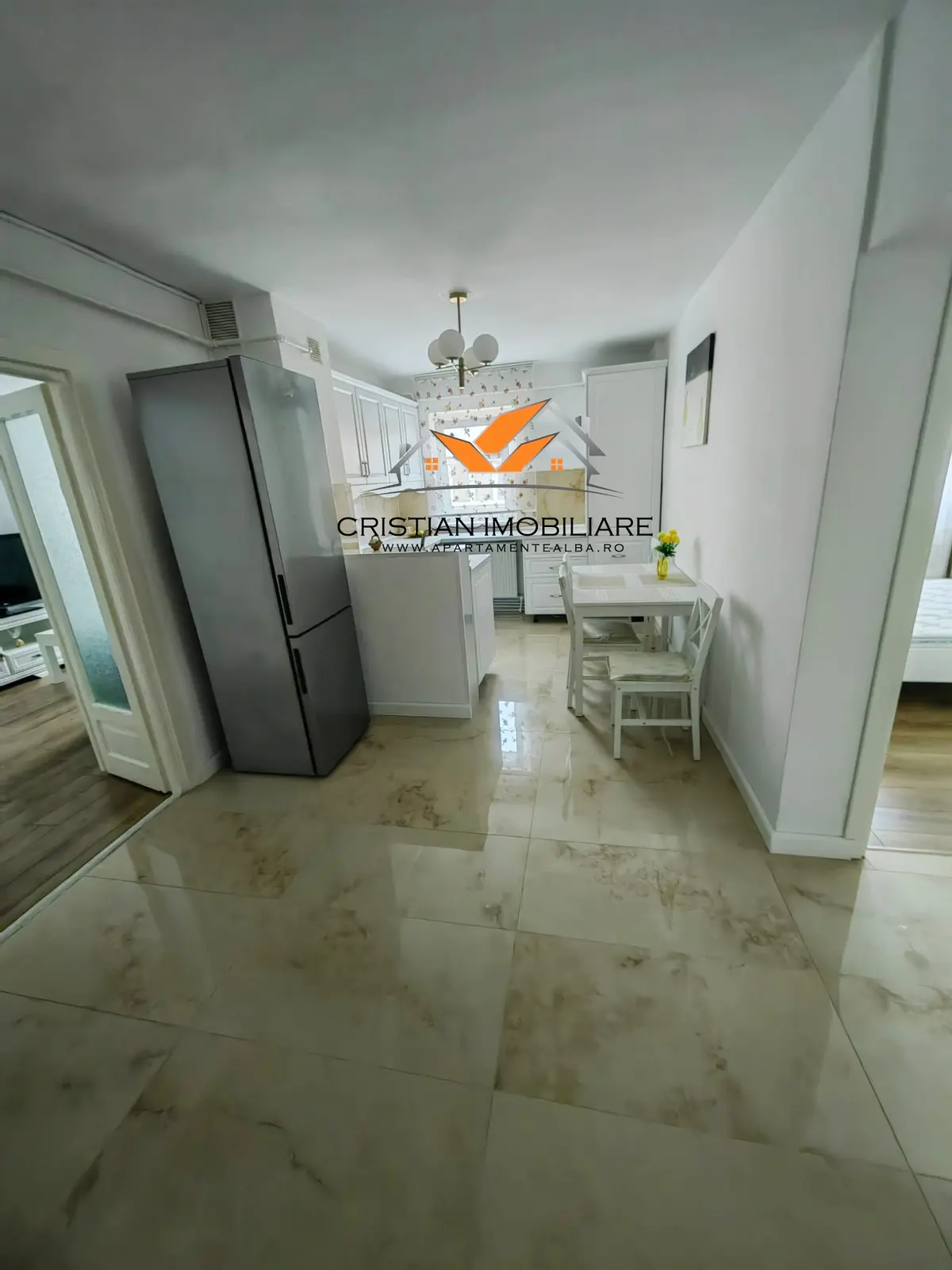 Apartament decomandat cu 3 camere, etaj 2, mobilat și utilat, Cetate, Alba Iulia, fotografia 3