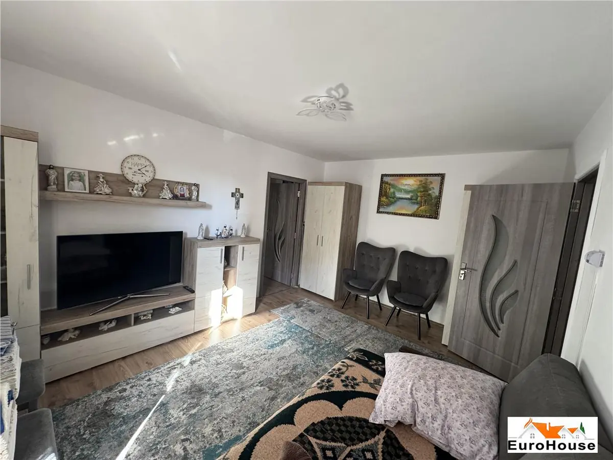 Apartament cu 2 camere de vânzare în Alba Iulia, zona Centru, fotografia 4