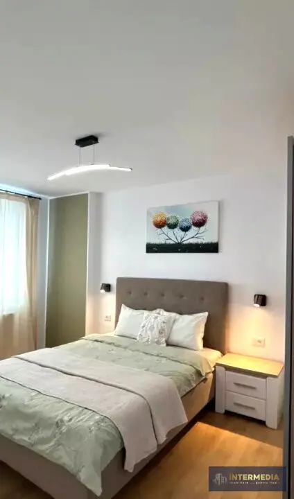 Apartament cu 2 camere de închiriat, prima închiriere, balcon și parcare, Cetate, fotografia 4