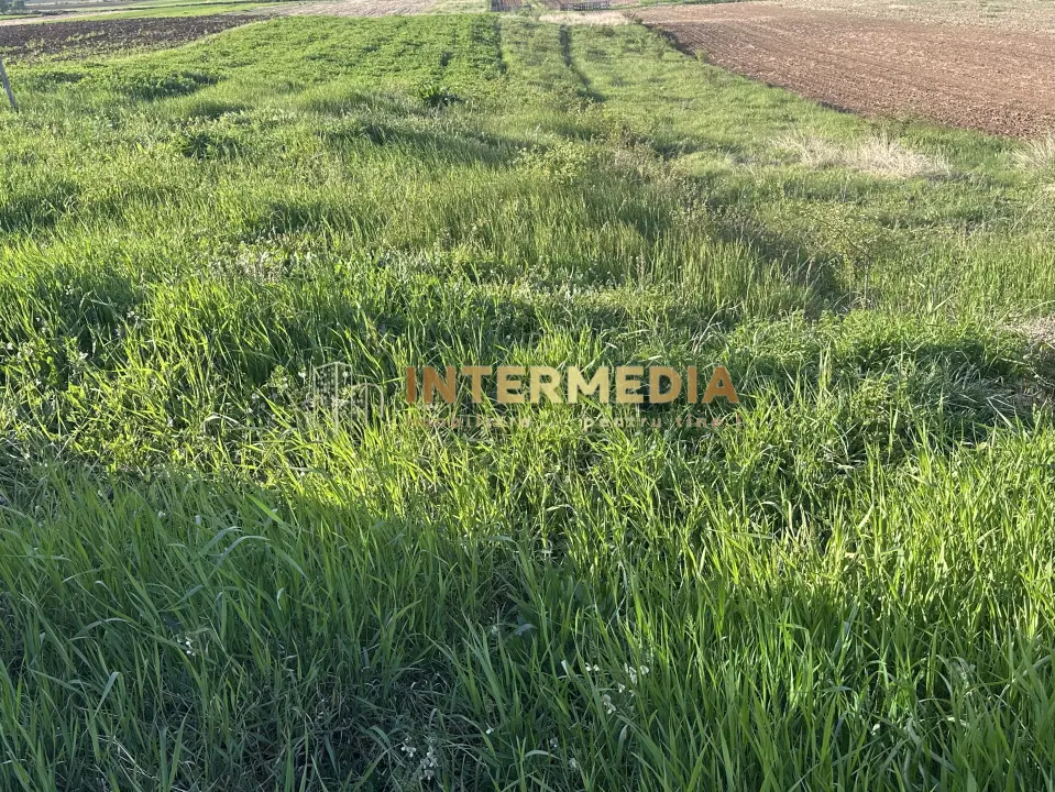 Teren Intravilan de vanzare in Alba Iulia zona Micesti in suprafata de 1077 mp, fotografia 1