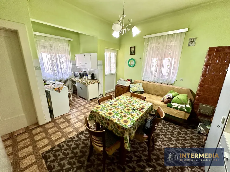Apartament în casă, 3 camere, 132 mp utili, 3 pivnițe de 68 mp, zonă ultracentrală, fotografia 4