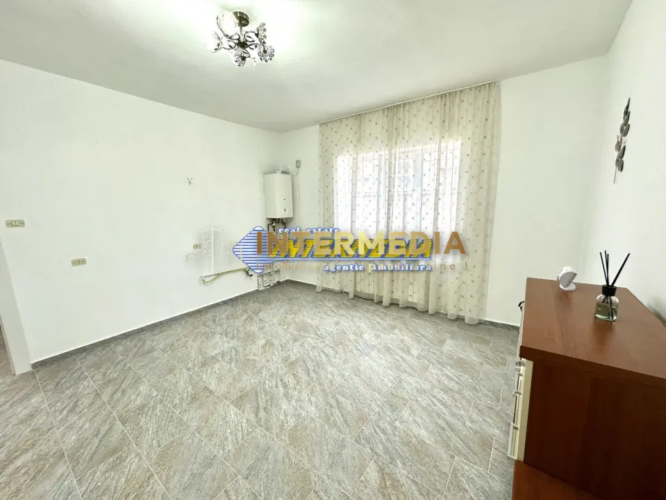 Casa 3 camere in Alba Iulia Zona CENTRU cu 900 mp teren utilitati si la asfalt, fotografia 7
