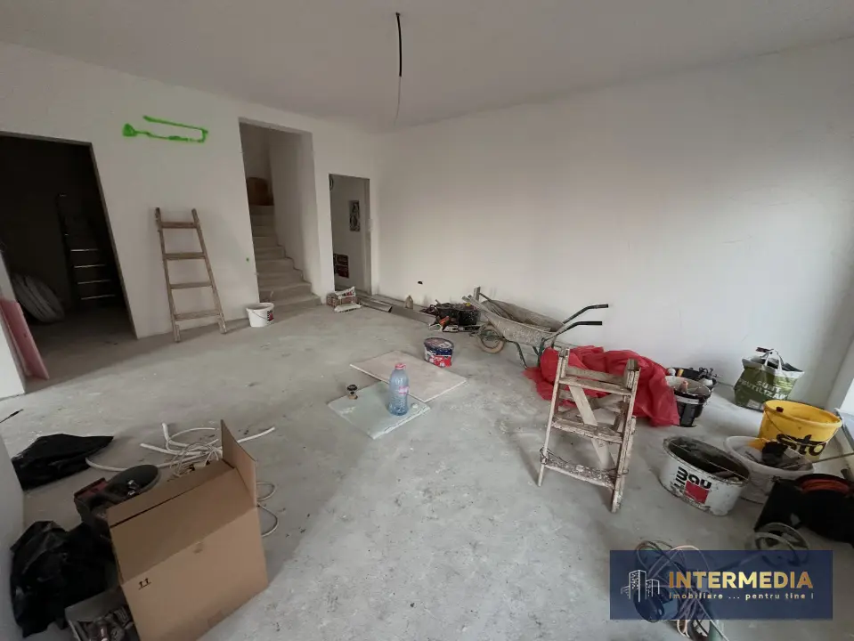 Duplex de vânzare în Alba Iulia, zona Cetate, teren 250 mp, terasă 66 mp, fotografia 5