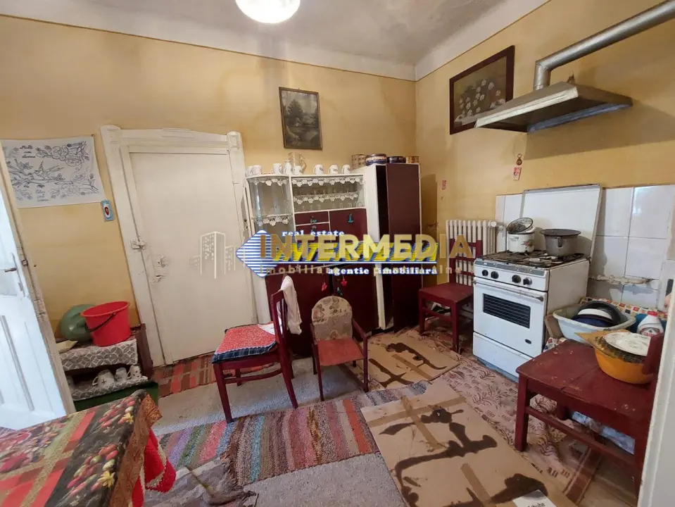 Casa de vanzare in Centru pozitie buna, asfalt, Ideal afacere!, fotografia 6