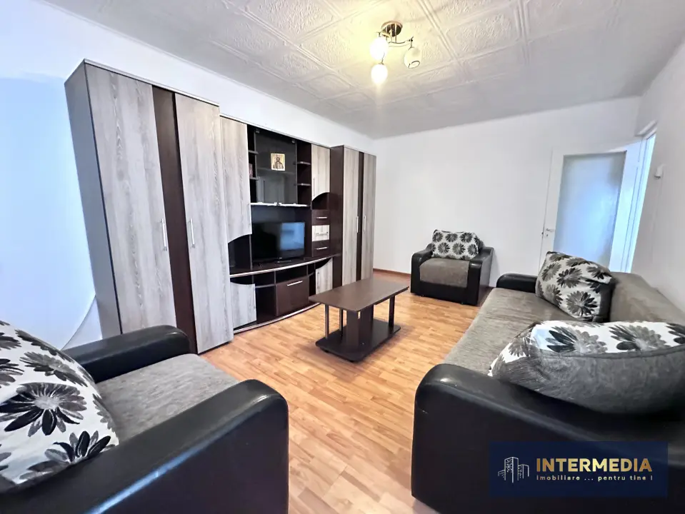 Apartament 2 camere, decomandat, zona Cetate, etaj 3, mobilat, fotografia 10