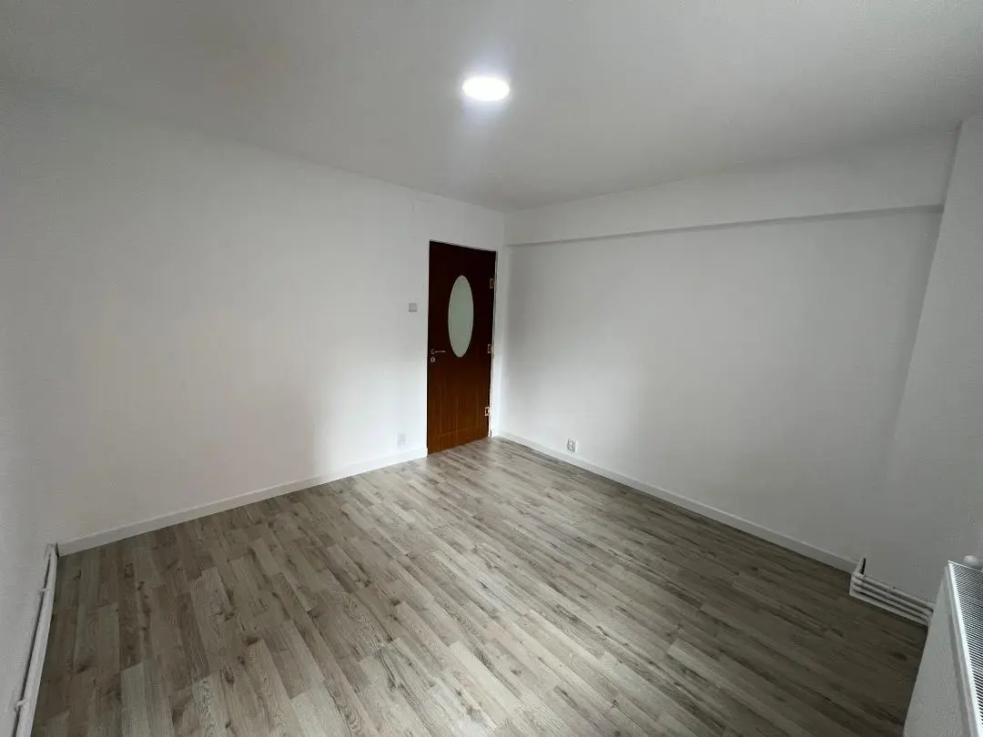 Apartament cu 2 camere de vânzare, zona Cetate, Alba Iulia, fotografia 3
