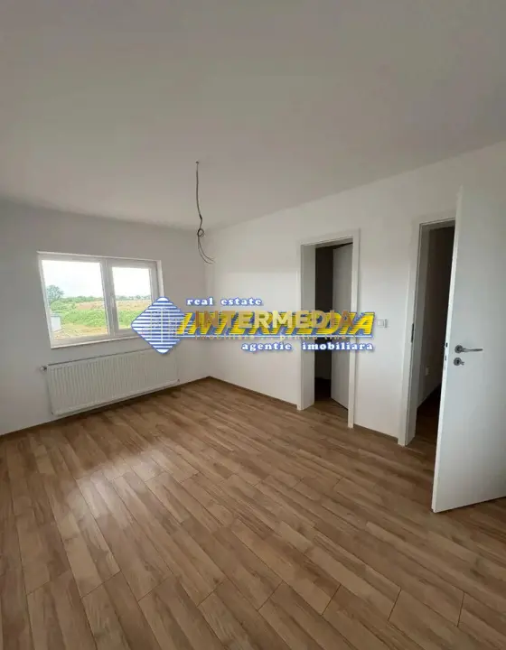 Casa noua, 144 mp, 4 camere, finisata la cheie, Alba Iulia, teren 300 mp, fotografia 3