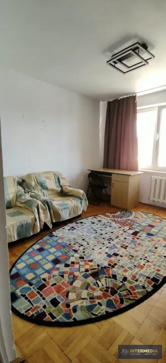 Apartament cu 4 camere, decomandat, în zona centrală din Alba Iulia, mobilat și utilat, fotografia 7