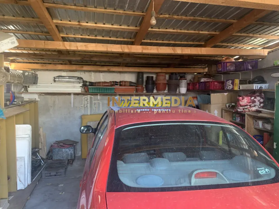 Casa de vanzare 5 camere teren aferent 1410 mp cu toate utilitatile zona Oarda, fotografia 7