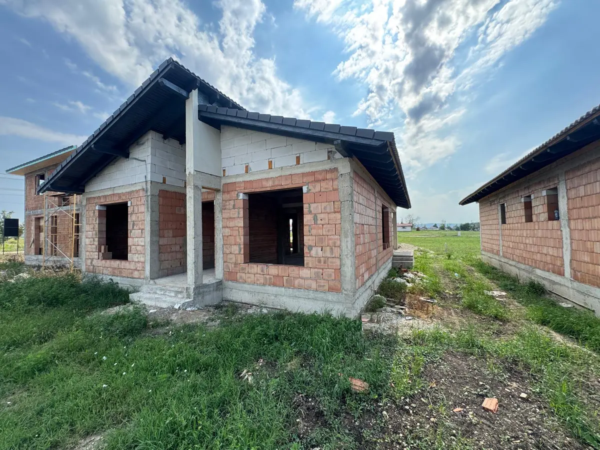 Casă înșiruită de vânzare în Sebeș, 191 mp utili, zona Sud, fotografia 7