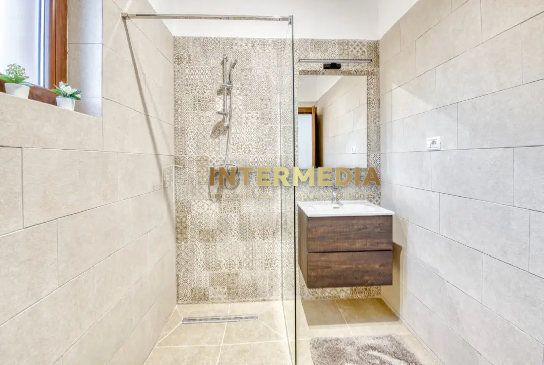 Casa noua cu 4 camere de vanzare in Alba Iulia zona Cetate, fotografia 4