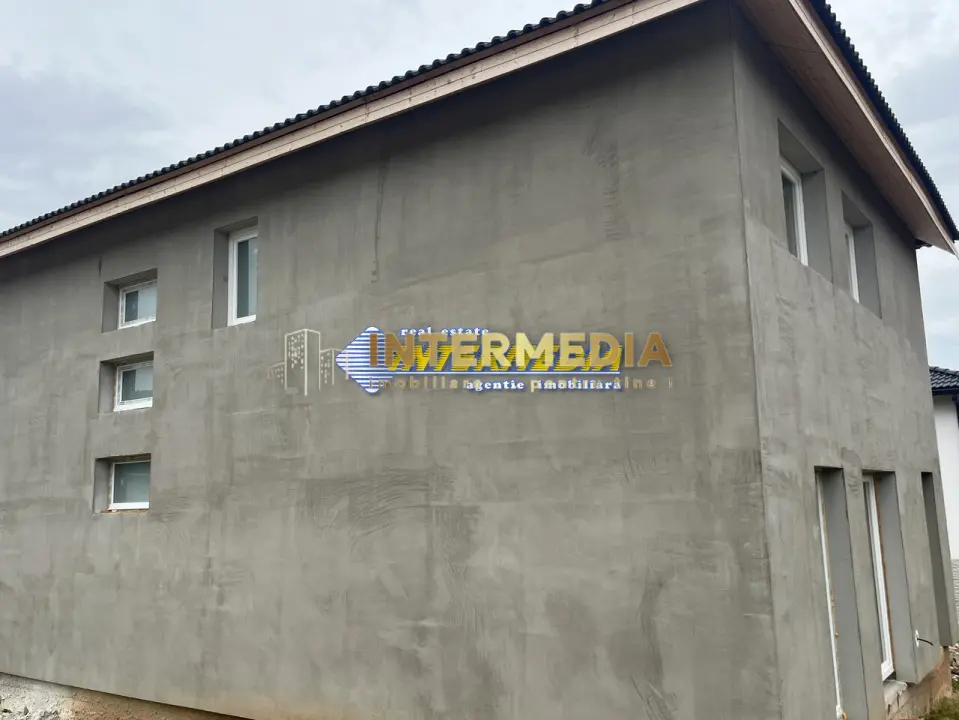Casa noua de vanzare in Alba Iulia cu 4 camere semifinisata cu apa gaz curent, fotografia 8