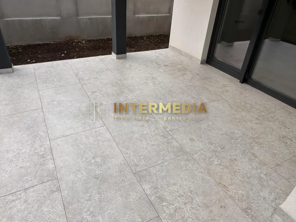CASA NOUA, 90 MP, FINISATA LA CHEIE, ASFALT, TOATE UTILITATILE, fotografia 9