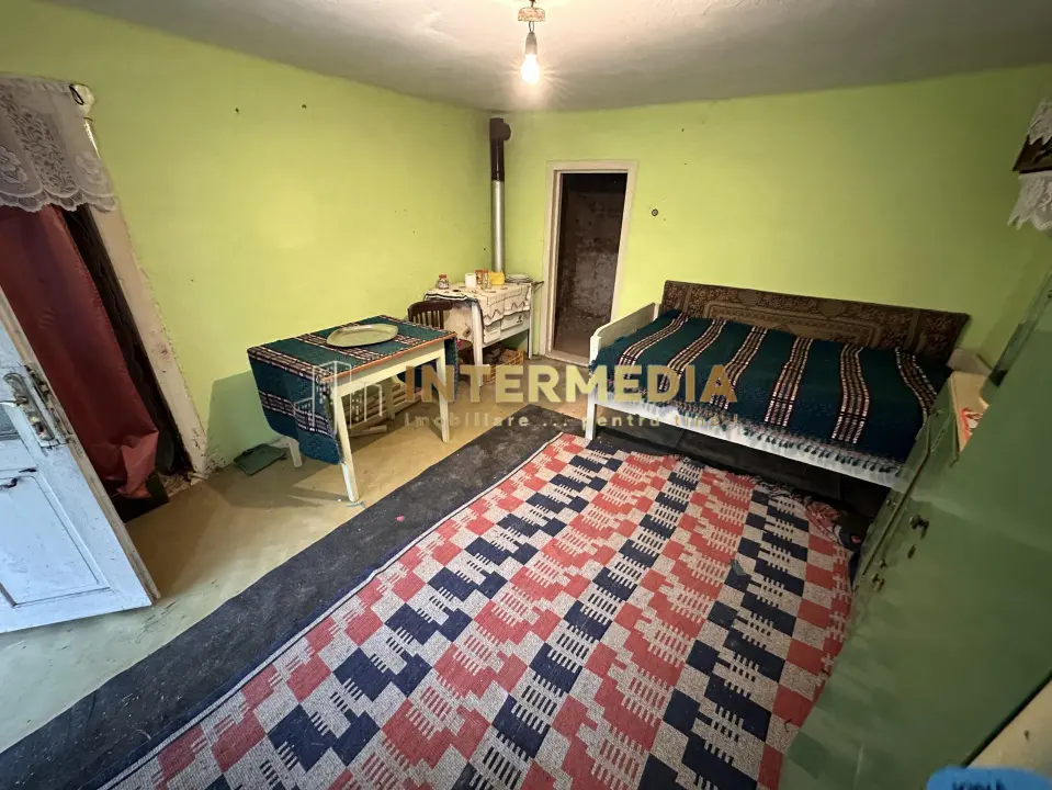OKAZIE! Casa in Cricau 3 Camere 1300 mp. Curte Teren Fantana Utilitati Asfalt, fotografia 3