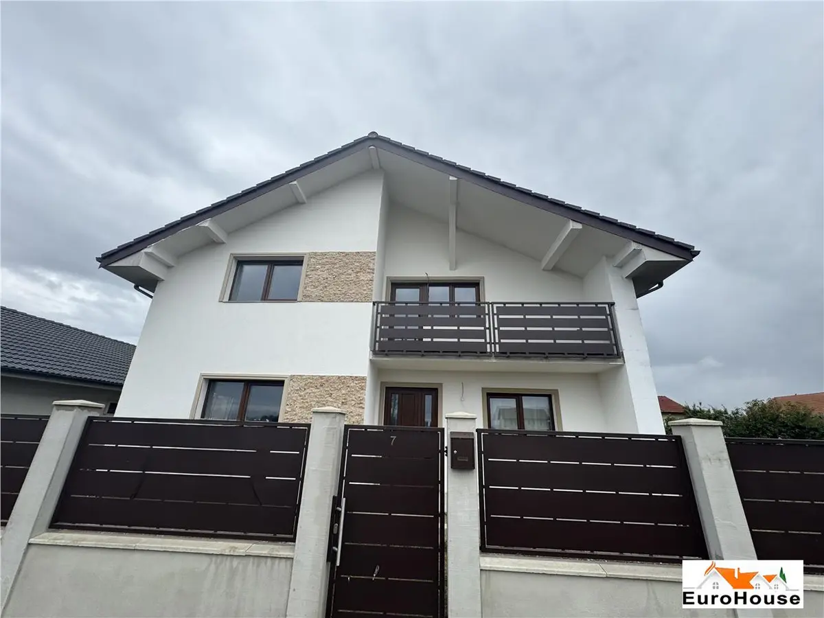 Casă de vânzare în Alba Iulia, zona Micești, 170 mp utili și teren de 390 mp, fotografia 3