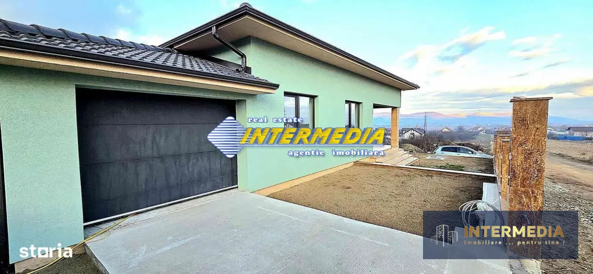 CASA NOUA, 4 CAMERE, TEREN 500 MP, FINISATA, GARAJ, UTILITATI, fotografia 3