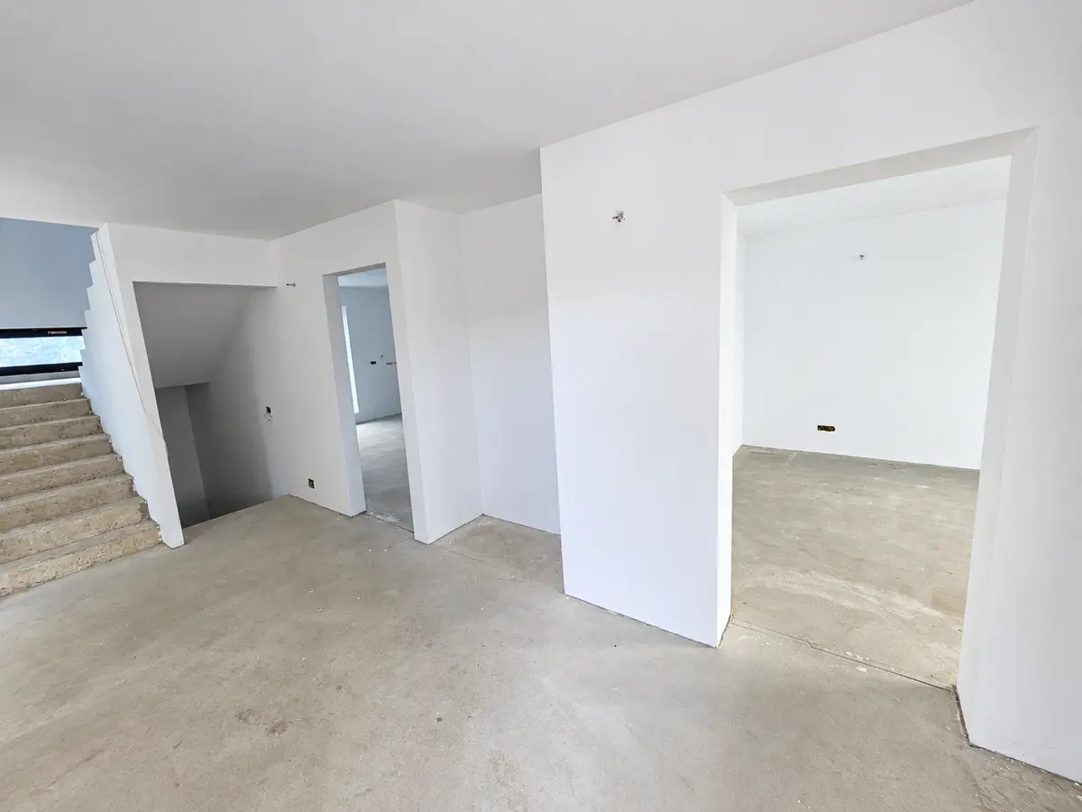 Casă individuală S+P+M, 5 camere, 3 băi, 348 mp teren, zona Micești, Orizont, fotografia 3