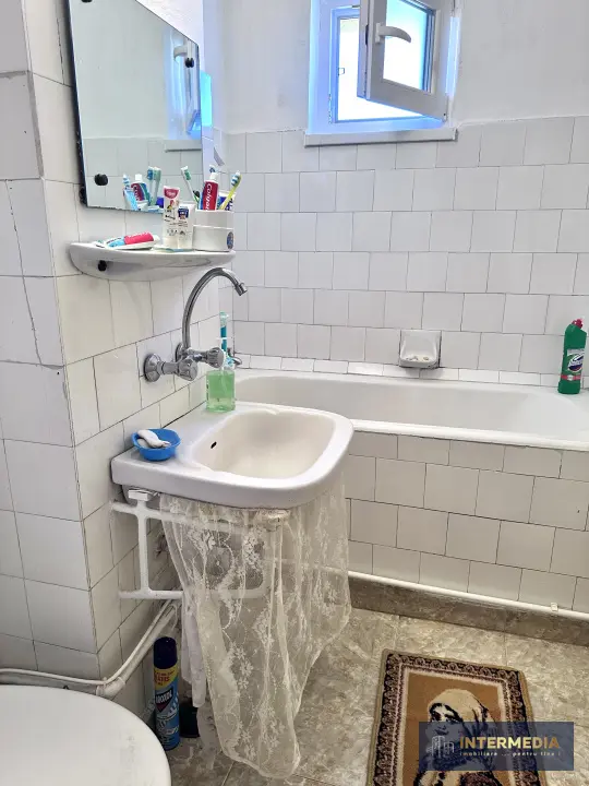 Apartament cu 2 camere de vânzare, 56 mp, Cetate, zona Bulevard, fotografia 13