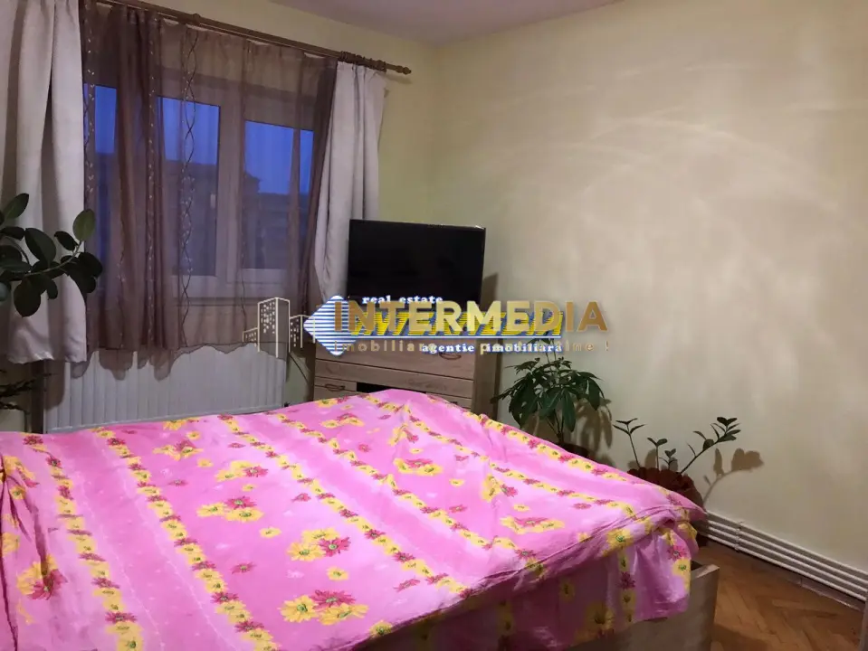 Apartament 2 camere de vanzare Cetate zona Mercur, fotografia 9