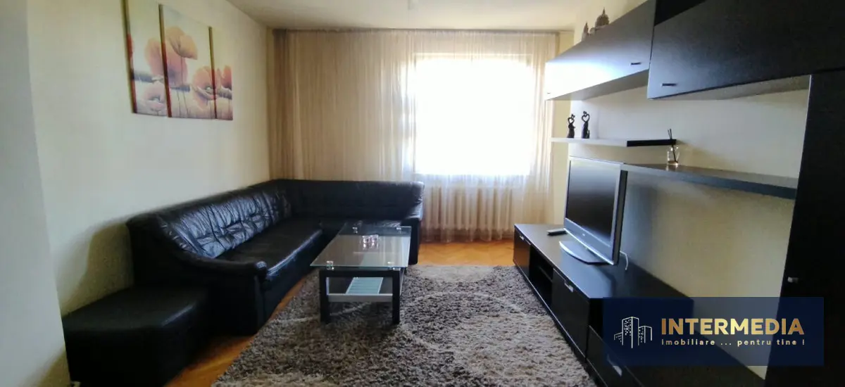 Apartament cu 4 camere, decomandat, în zona centrală din Alba Iulia, mobilat și utilat, fotografia 9